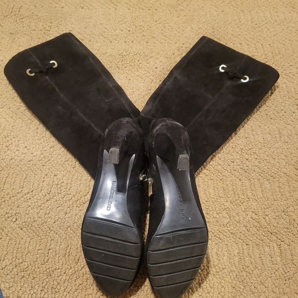 Size 8 Bandolino Boots. Rarely worn. Suede like material. - Picture 3 of 3